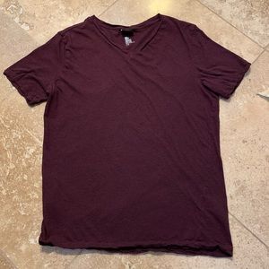 H&M Men’s Burgundy T-Shirt